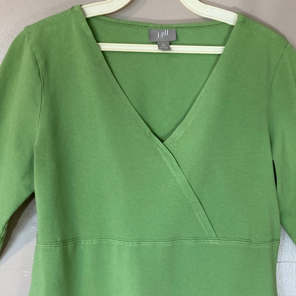 Green J.Jill crossover top, small petite - Picture 3 of 9